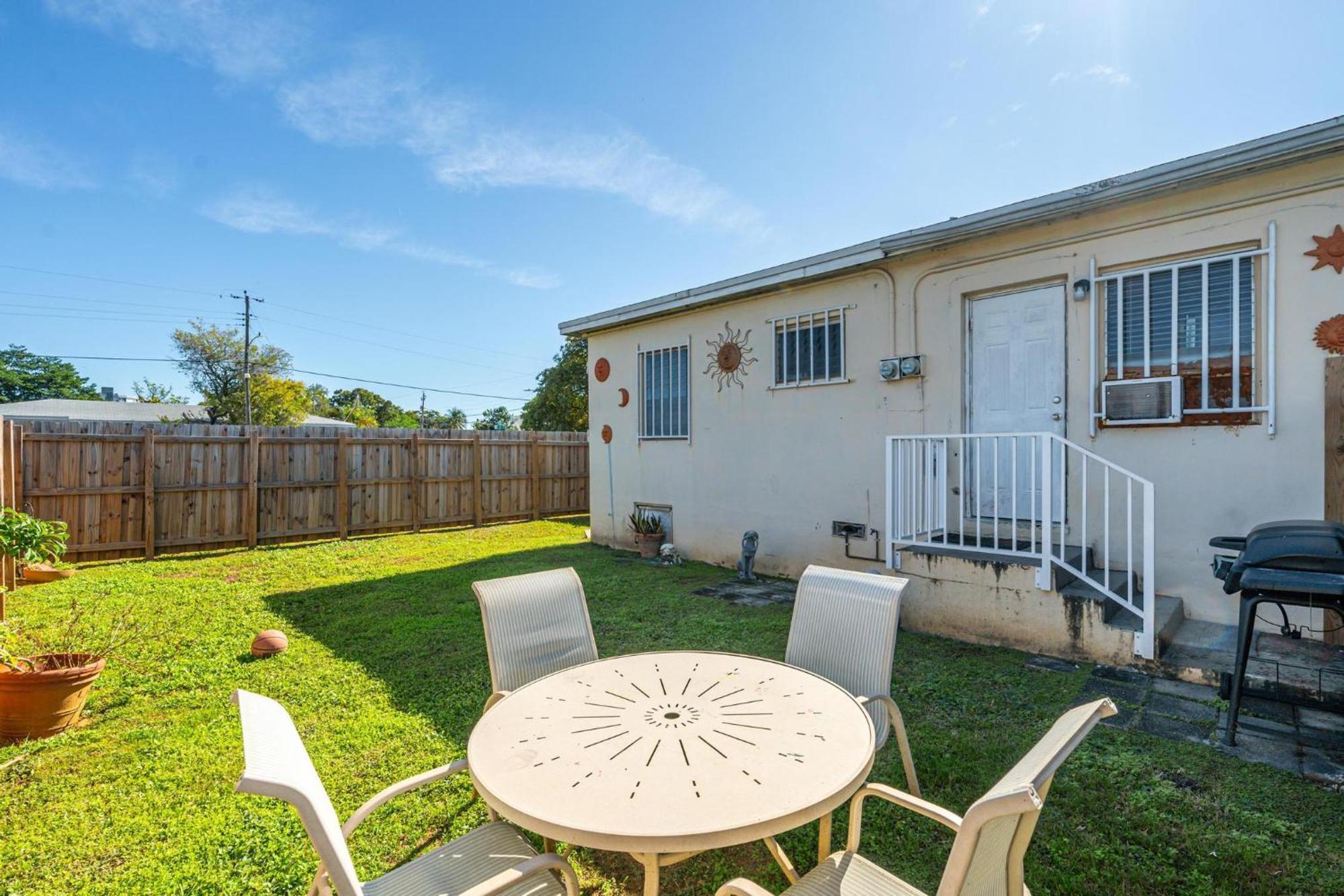 Value And Convenience In The Heart Of Near Downtown And The Beaches